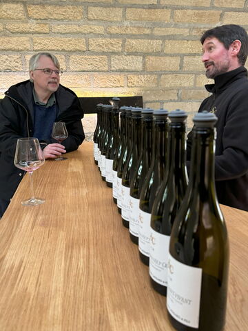 Mit Sébastien Cathiard, Verkostung des Jg. 2023   © B. Bruun